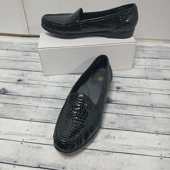 SAS Tripad Comfort Croc. Design Slip On Loafer Black Patrnt Leather women's 11N - Picture 1 of 10